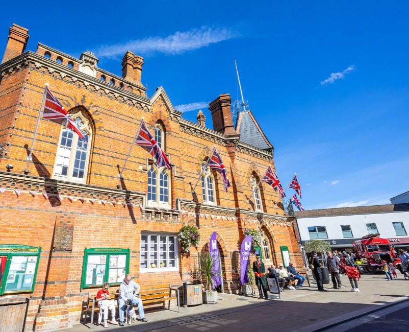 Stress-Free Travel to Wokingham Events with swift cars